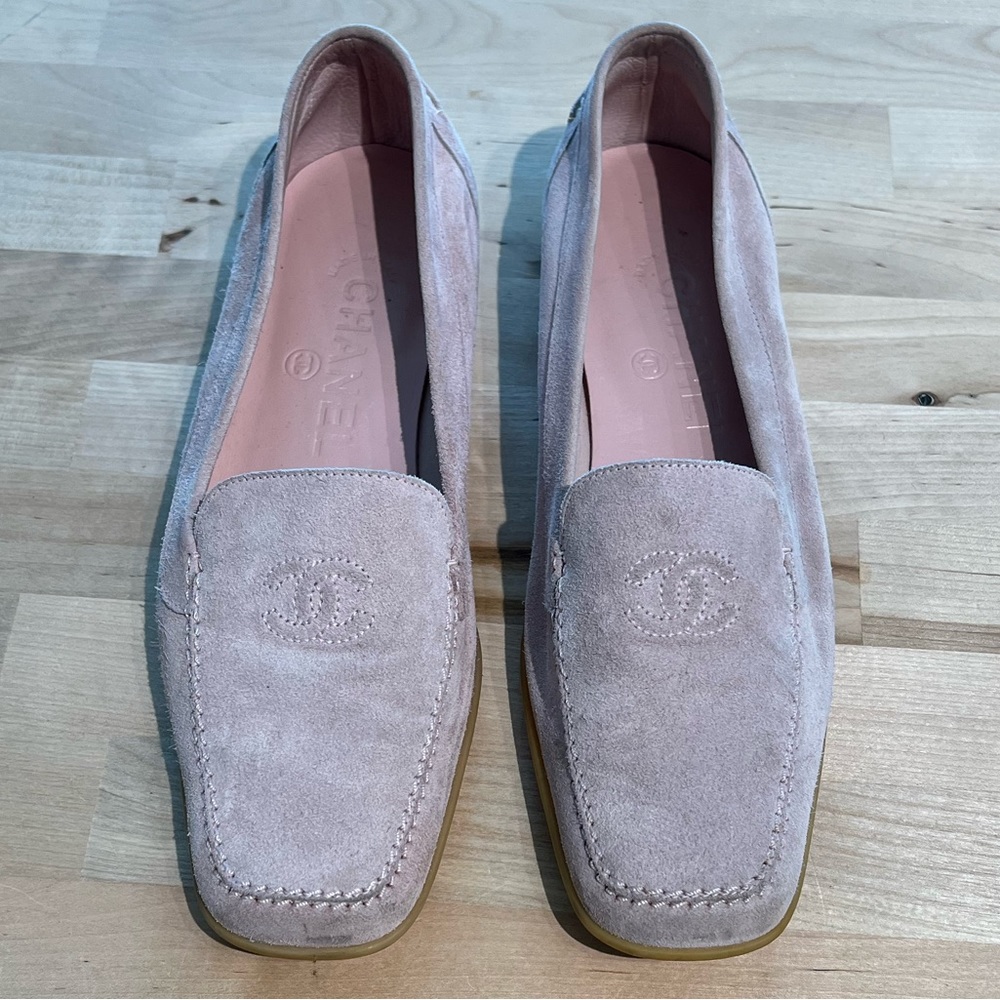 CHANEL Light Pink Suede Loafers